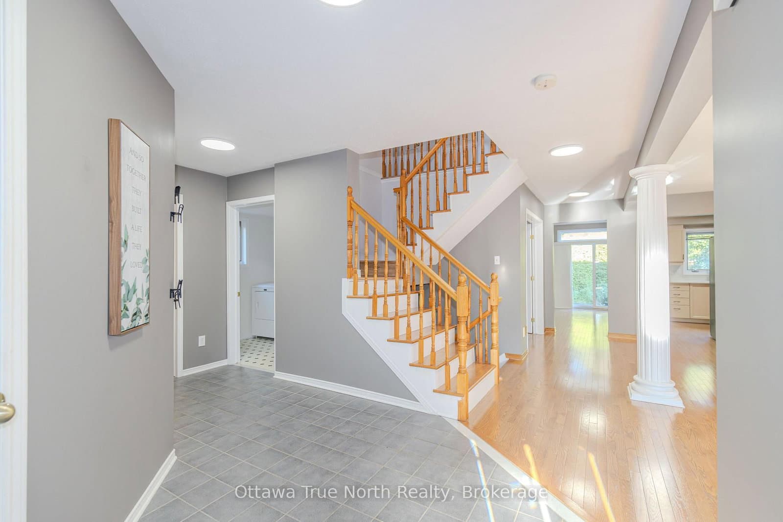 282 Knudson Drive, Kanata, ON — photo 3