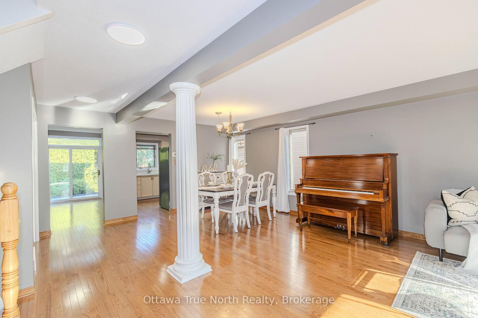 282 Knudson Drive, Kanata, ON — photo 4