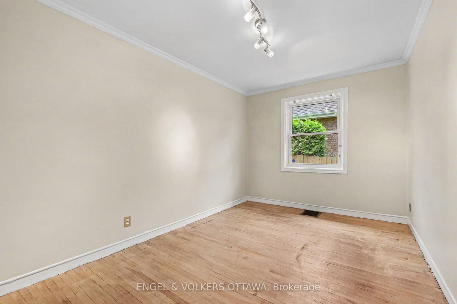 325 Summit Avenue, Ottawa, ON — photo 14