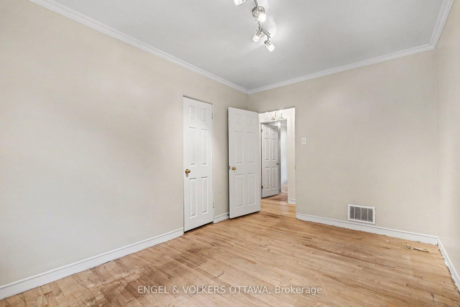 325 Summit Avenue, Ottawa, ON — photo 15