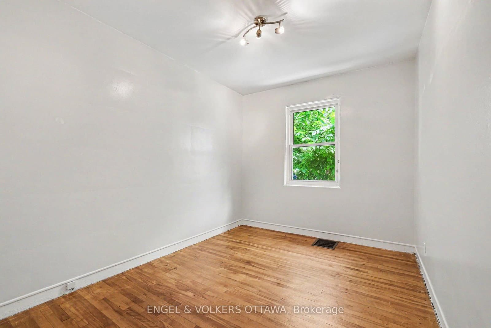 325 Summit Avenue, Ottawa, ON — photo 18