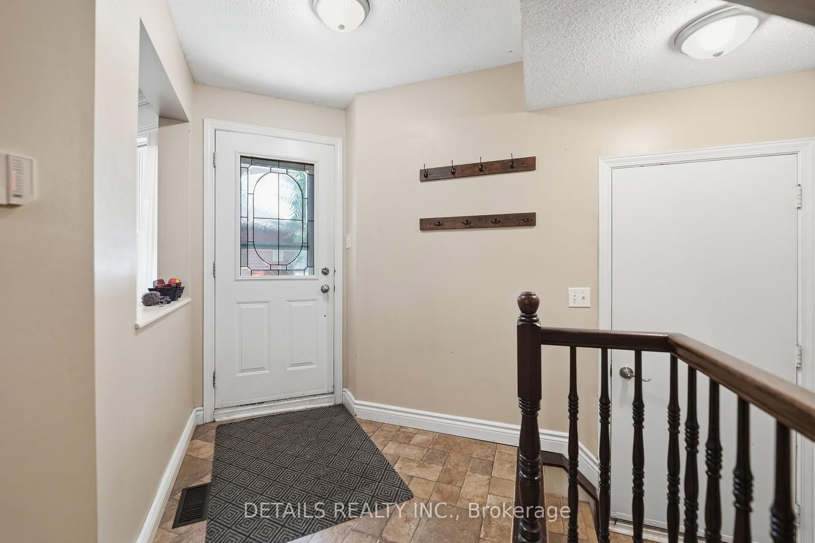 24 Southport Drive, Ottawa, ON — photo 3