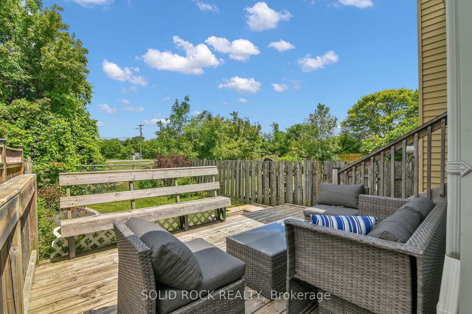 74 Pickwick Drive, Barrhaven, ON — photo 2
