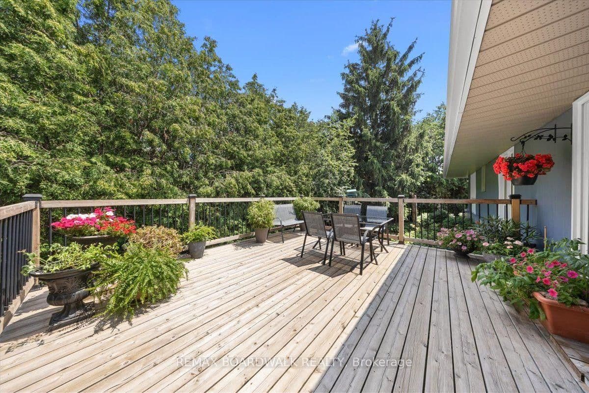 15 Selwyn Crescent, Ottawa, ON — photo 25