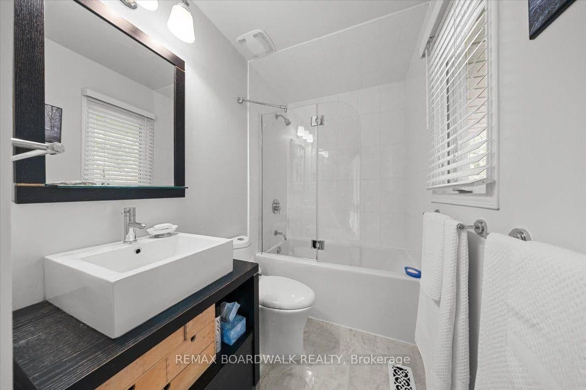 15 Selwyn Crescent, Ottawa, ON — photo 33