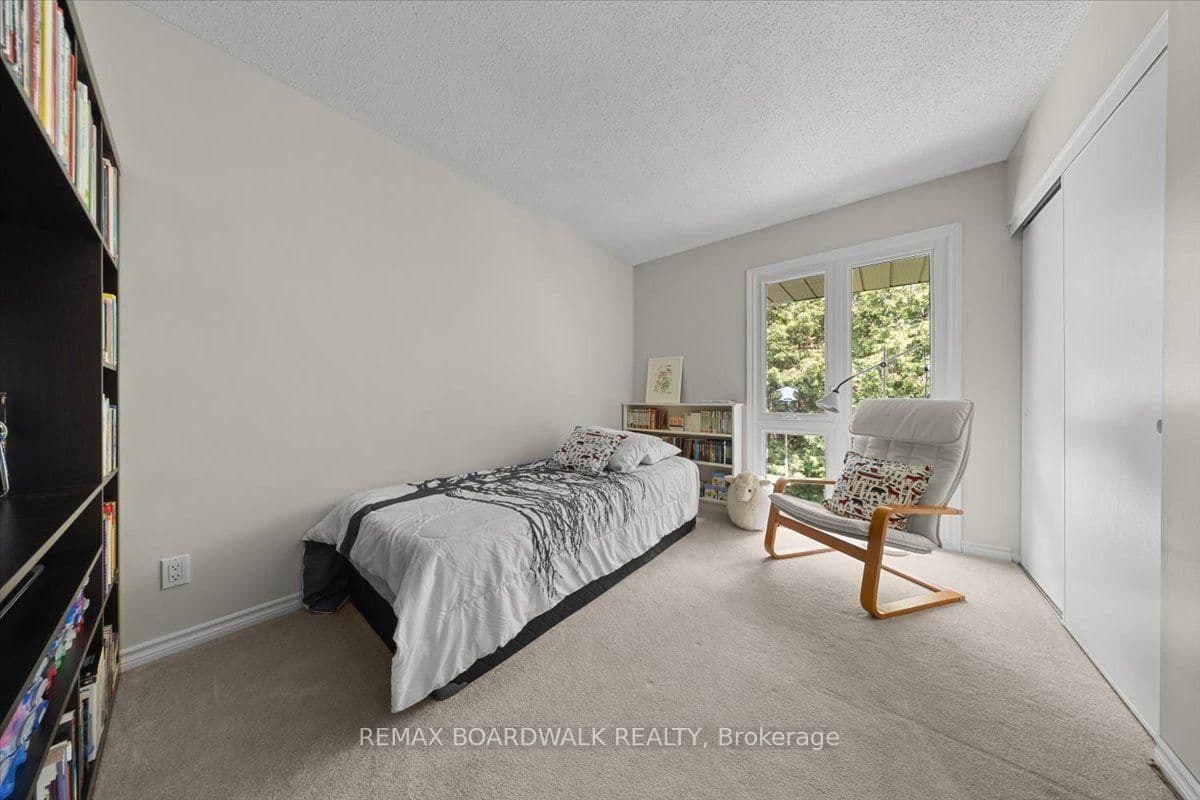 15 Selwyn Crescent, Ottawa, ON — photo 34