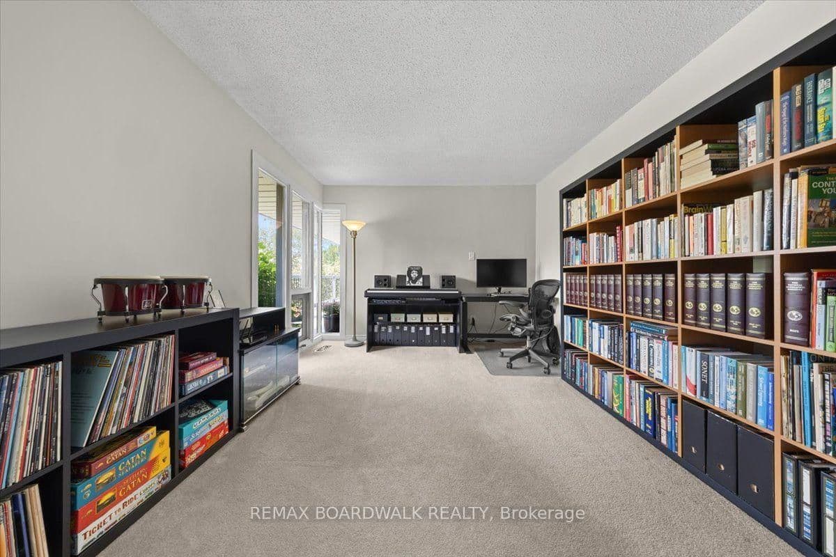 15 Selwyn Crescent, Ottawa, ON — photo 36