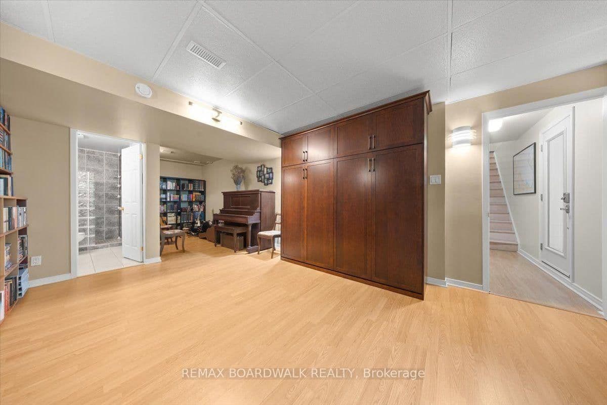 15 Selwyn Crescent, Ottawa, ON — photo 40