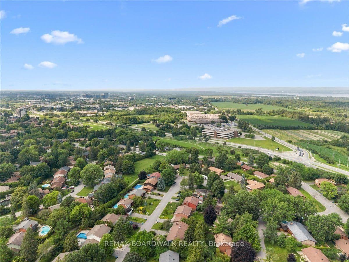15 Selwyn Crescent, Ottawa, ON — photo 48
