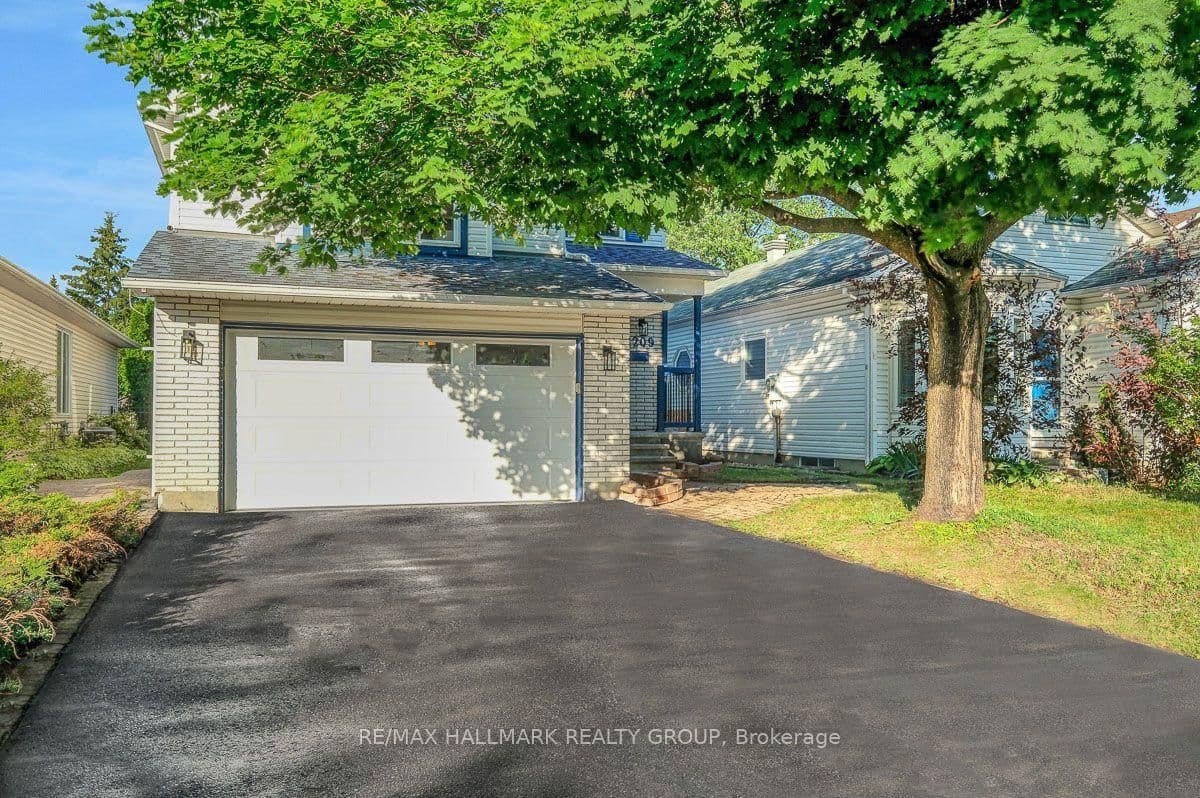 1209 Whiterock Street, Ottawa, ON — photo 1