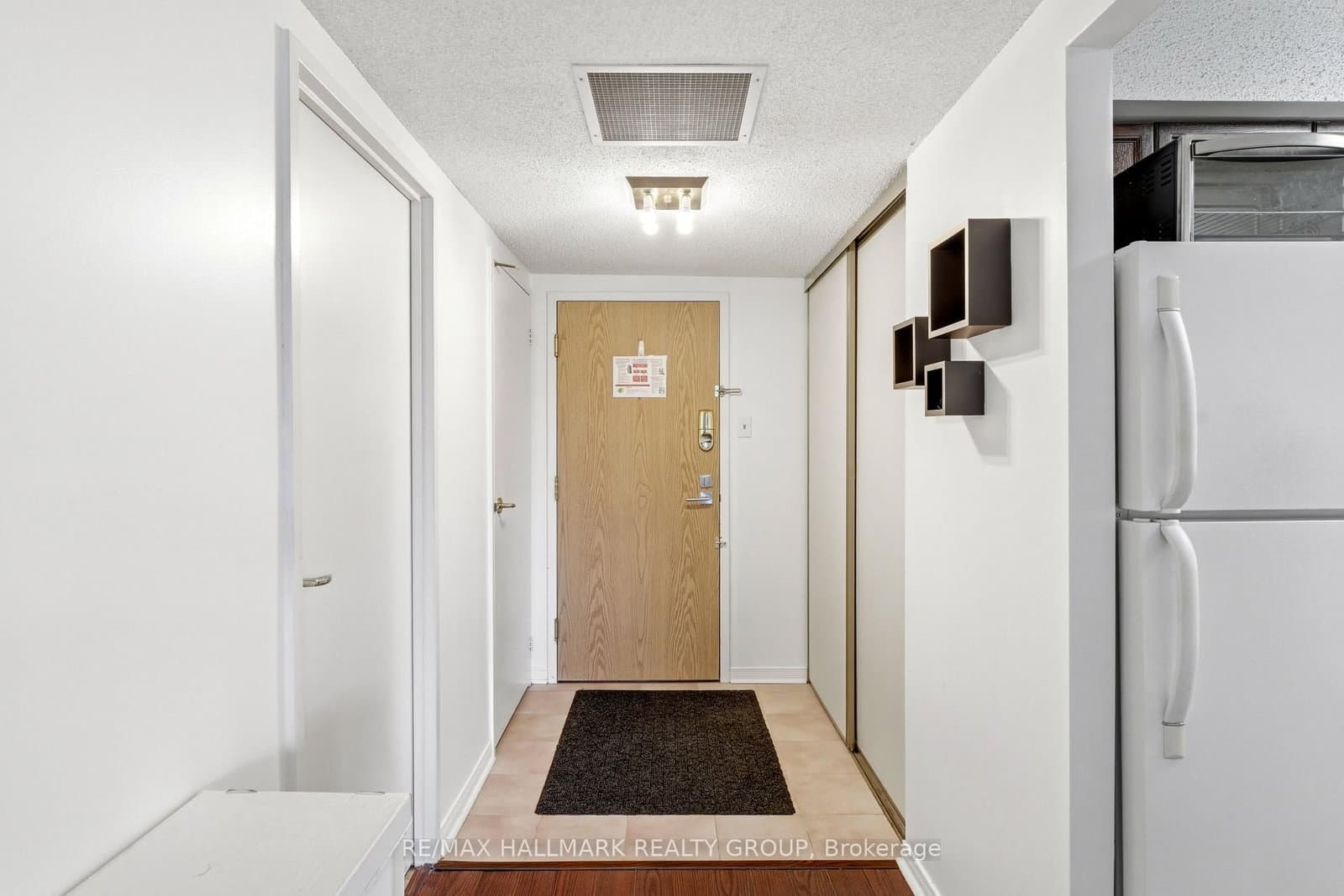 202 - 1500 RIVERSIDE Drive, Ottawa, ON — photo 9