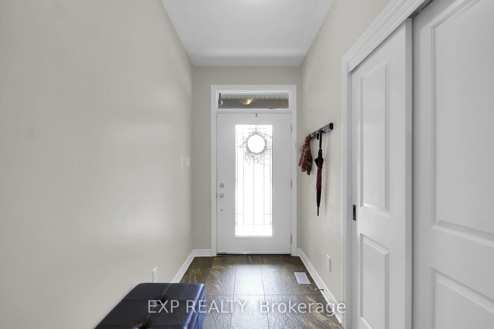 417 Charing Cross Way, Ottawa, ON — photo 5