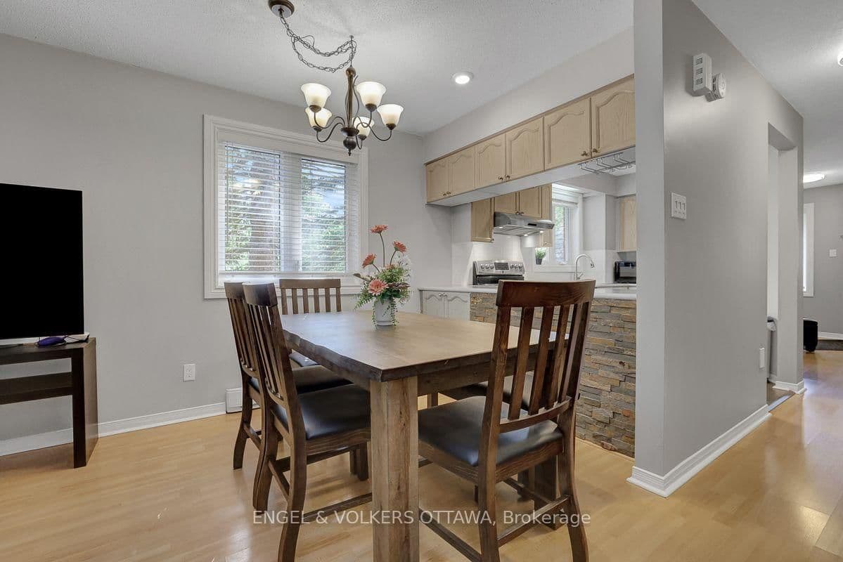 382 Briston Private, Ottawa, ON — photo 10