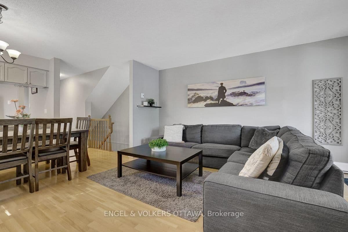 382 Briston Private, Ottawa, ON — photo 12