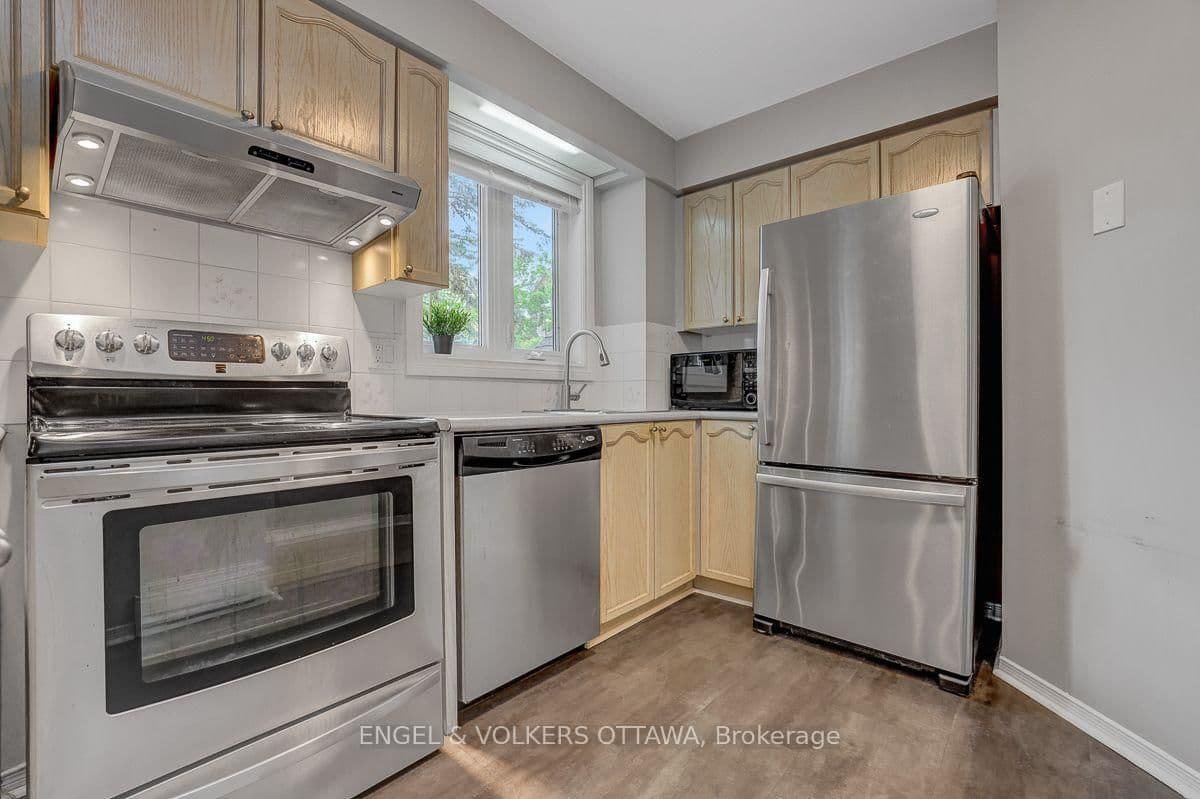 382 Briston Private, Ottawa, ON — photo 20