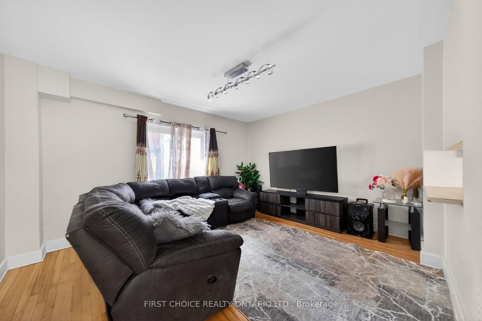 34 Gilmour Street, Ottawa, ON — photo 11