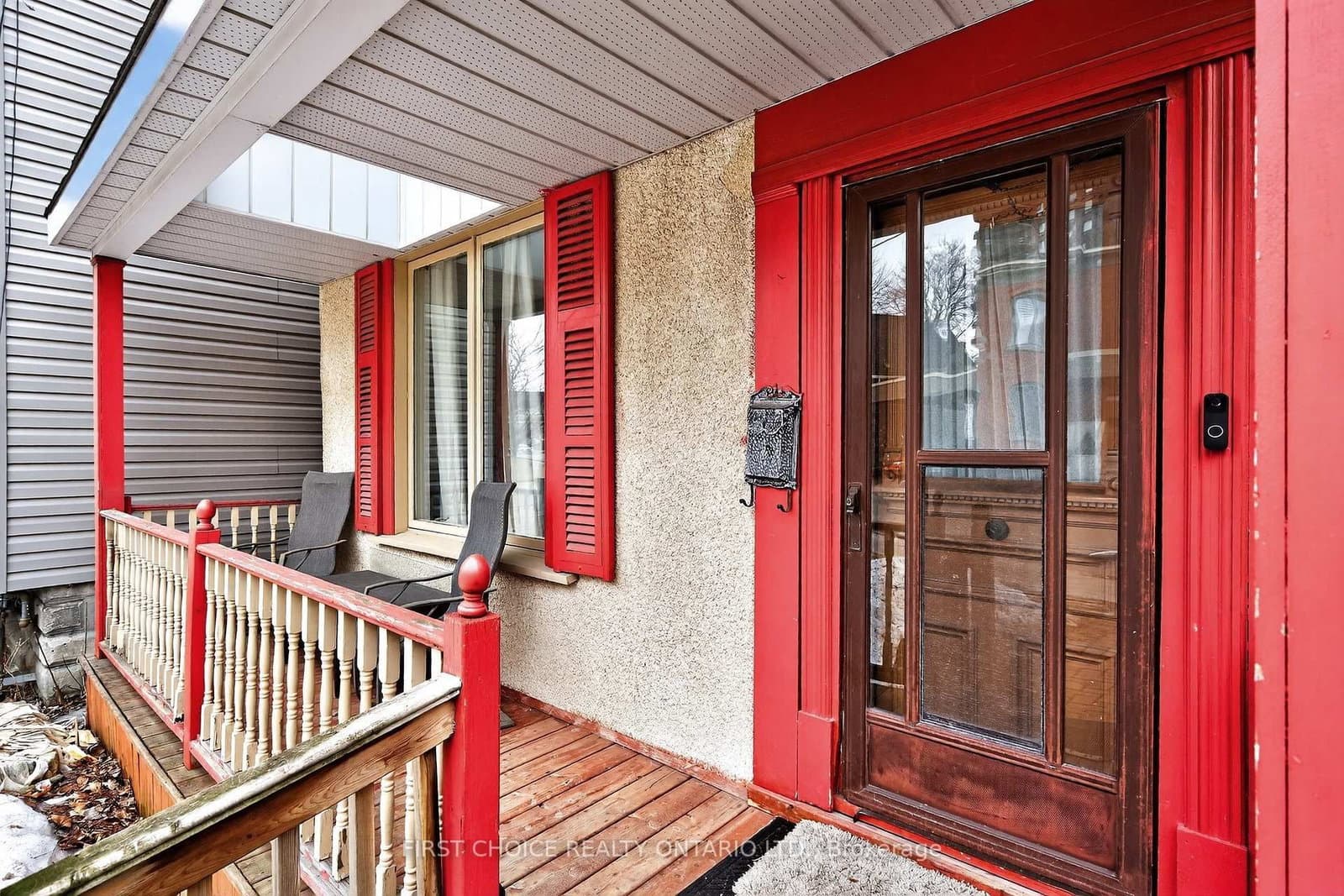 34 Gilmour Street, Ottawa, ON — photo 2