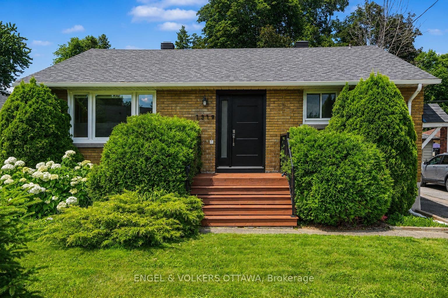 1319 Kingston Avenue, Ottawa, ON — photo 1