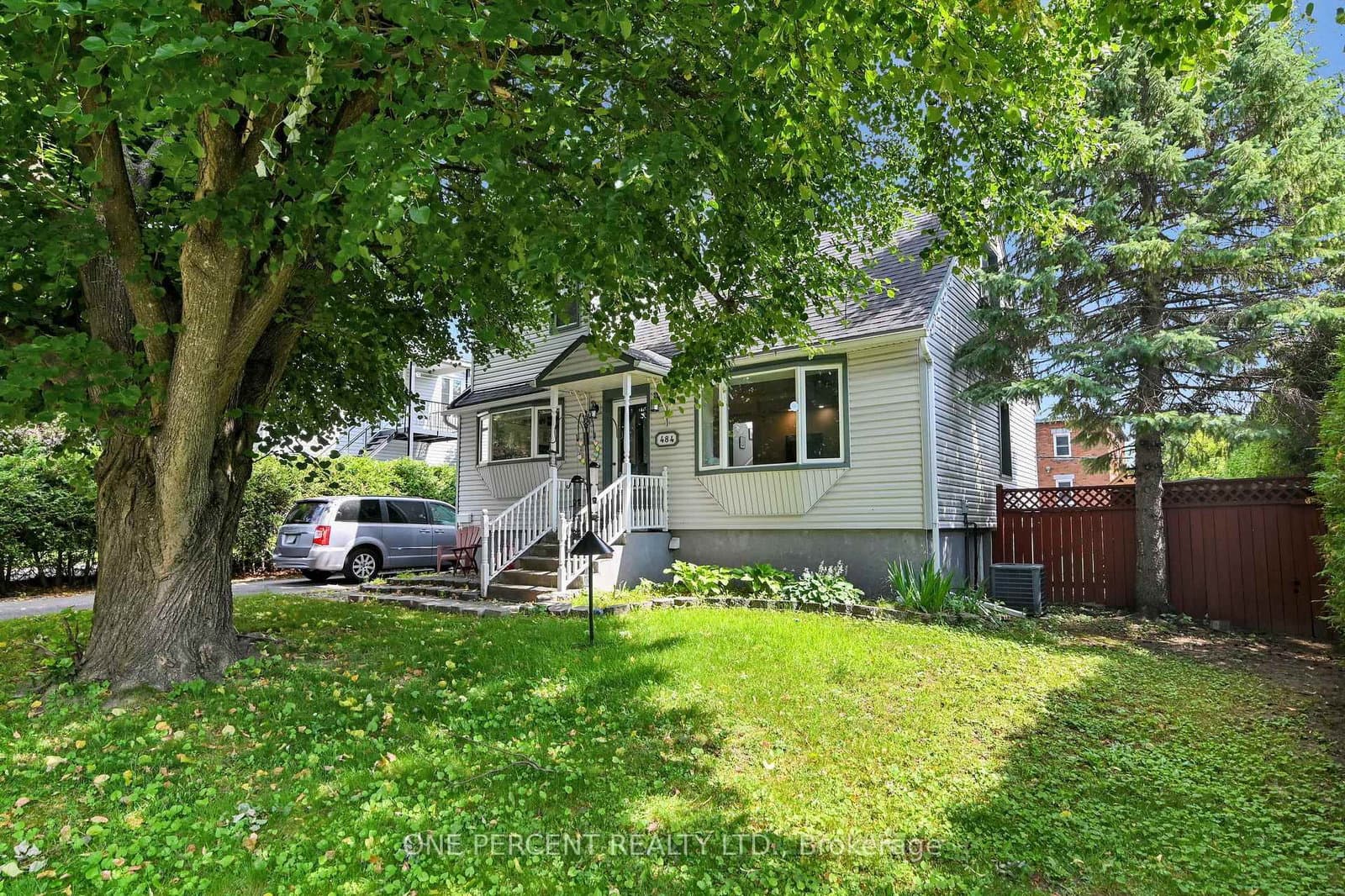 484 Mutual Street, Ottawa, ON — photo 2