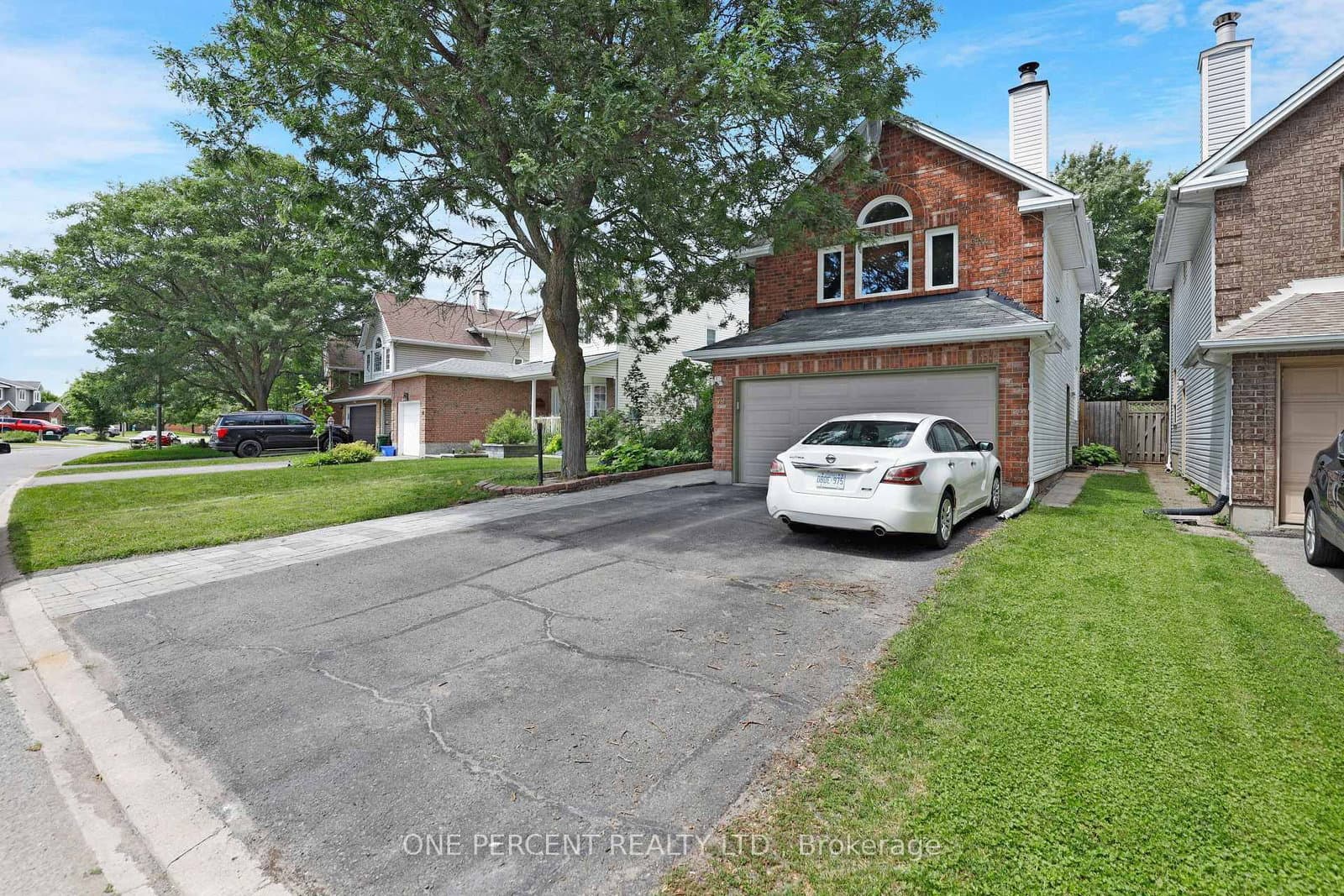 59 Woodford Way, Nepean, ON — photo 2