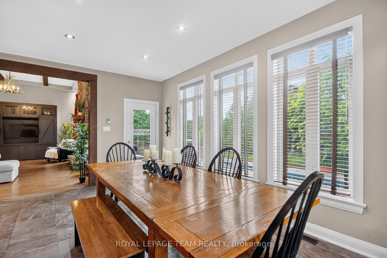 1801 CEDARLAKES Way, Greely, ON — photo 14