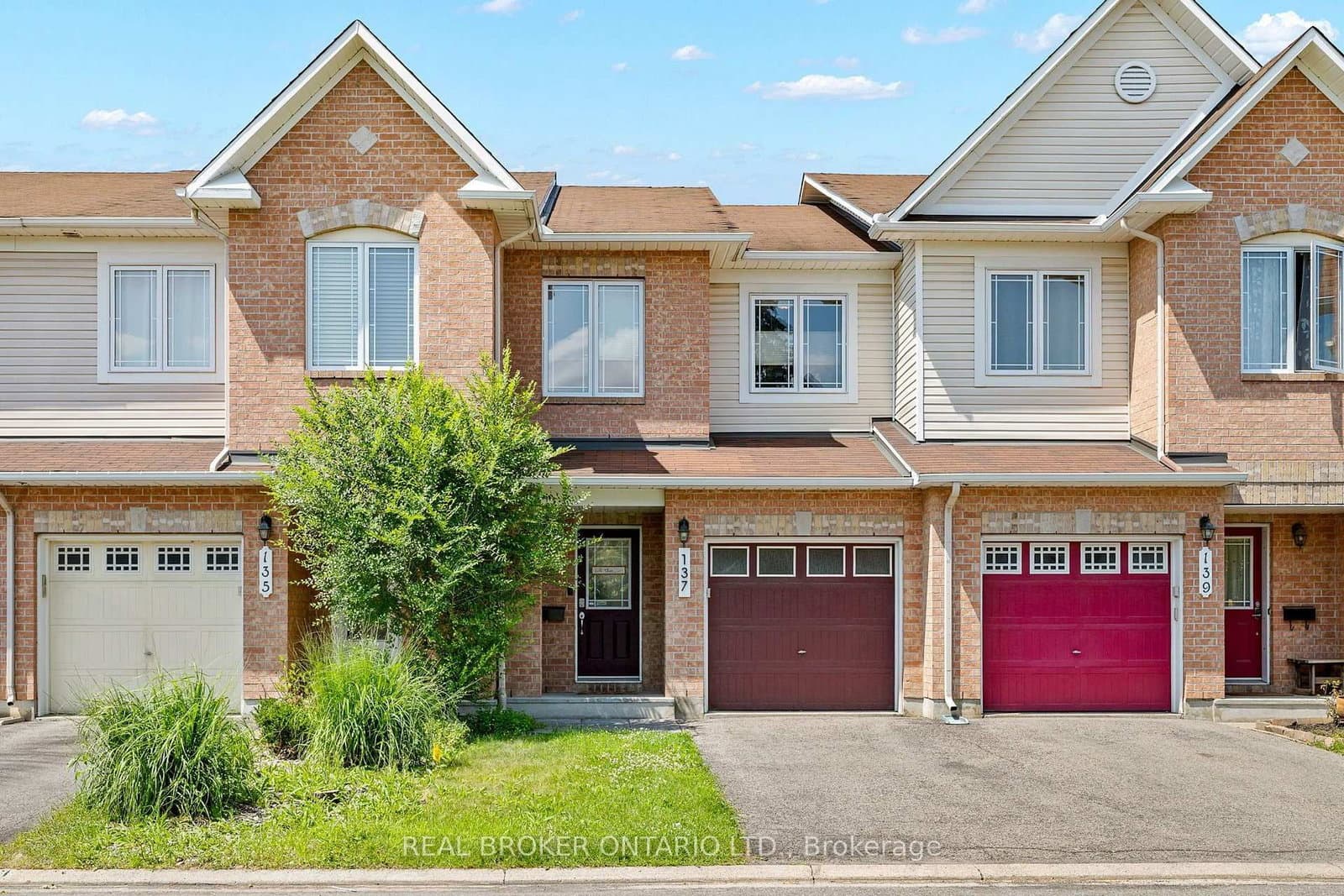 137 Marrissa Avenue, Ottawa, ON — photo 1
