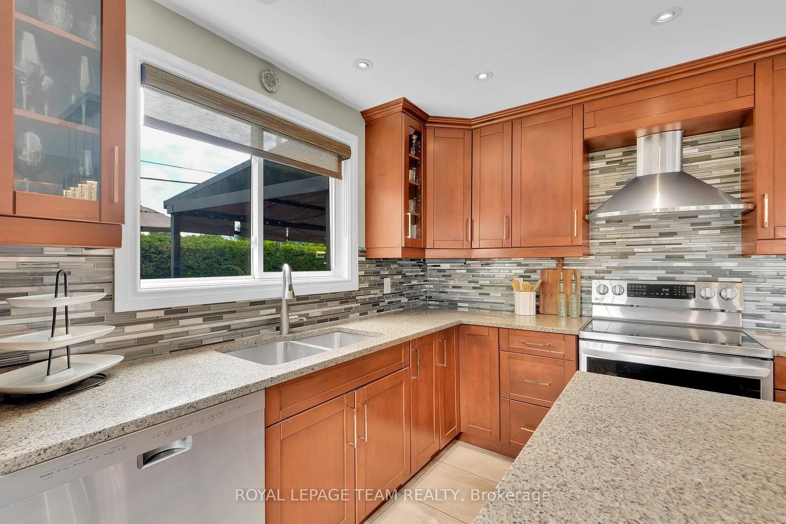 2250 Urbandale Drive, Ottawa, ON — photo 17