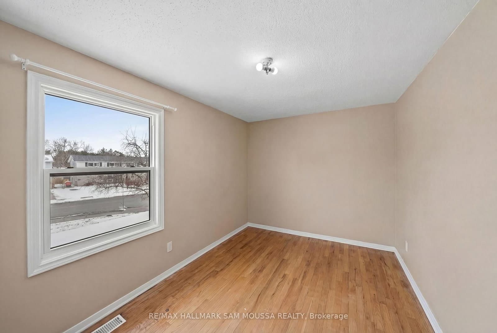46 Seymour Avenue, Ottawa, ON — photo 26