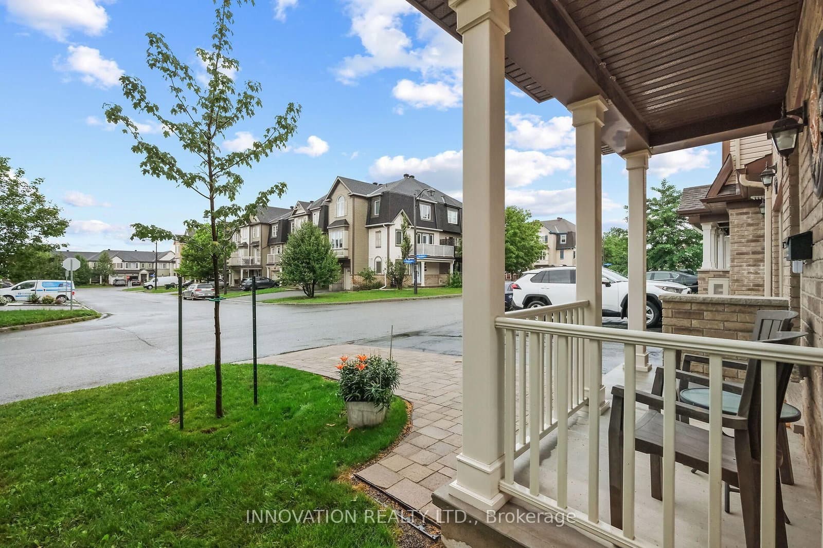 522 Meadowcreek Circle, Ottawa, ON — photo 2