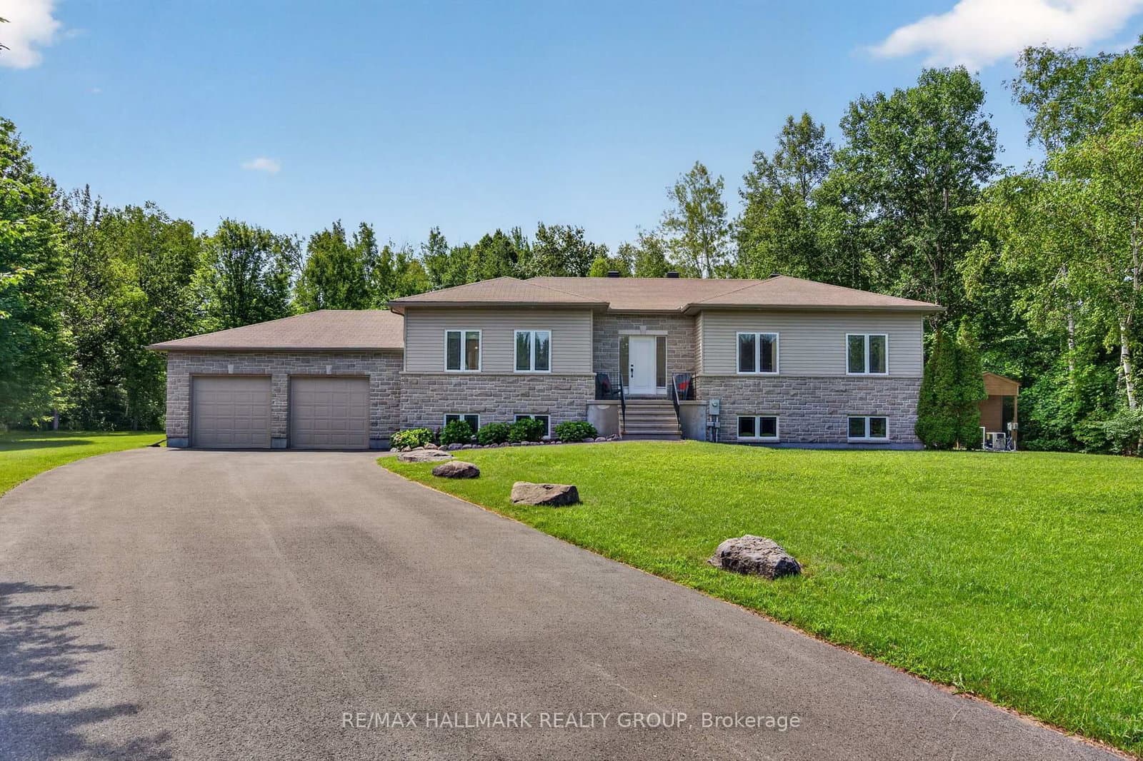 168 Wilbert Cox Drive, Carp, ON — photo 1