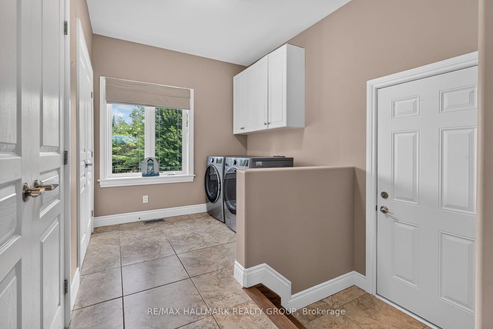 168 Wilbert Cox Drive, Carp, ON — photo 12