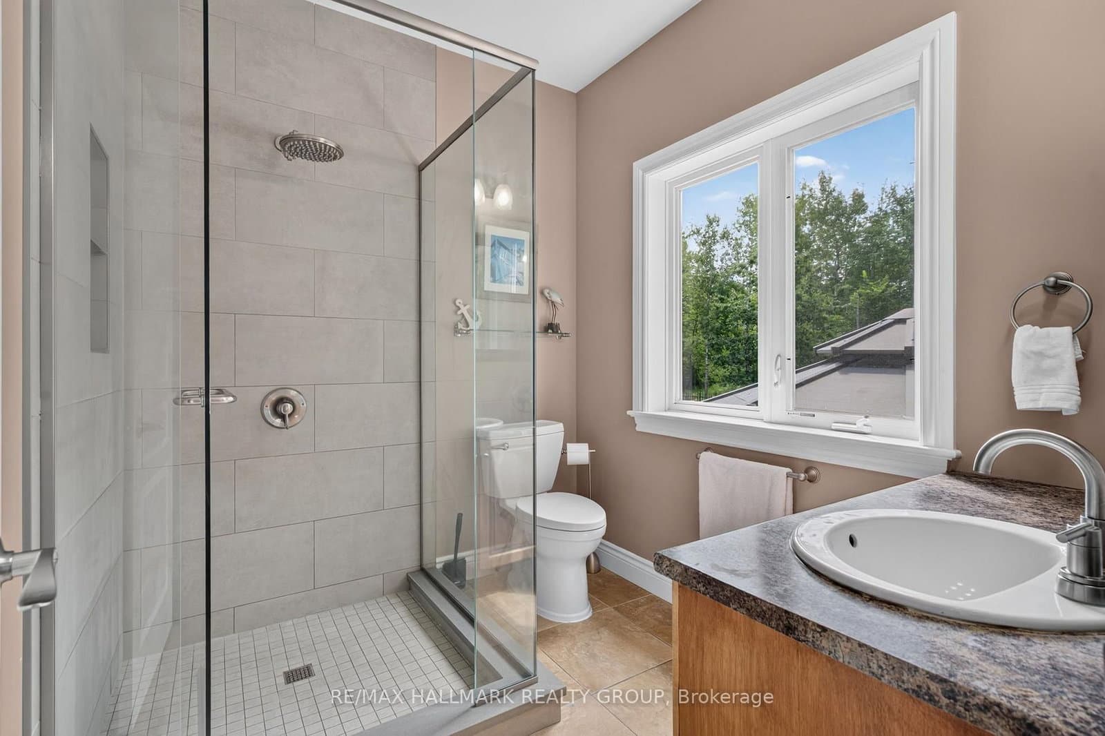 168 Wilbert Cox Drive, Carp, ON — photo 16