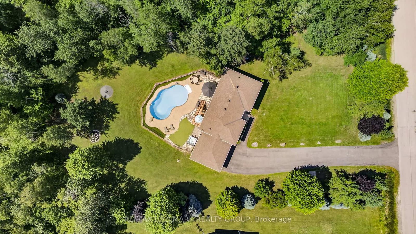 168 Wilbert Cox Drive, Carp, ON — photo 3
