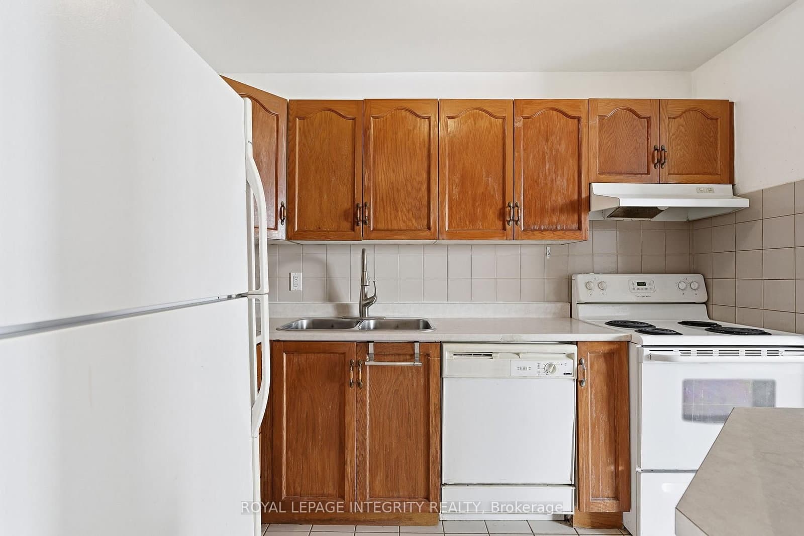 1110 - 2000 Jasmine Crescent, Ottawa, ON — photo 17