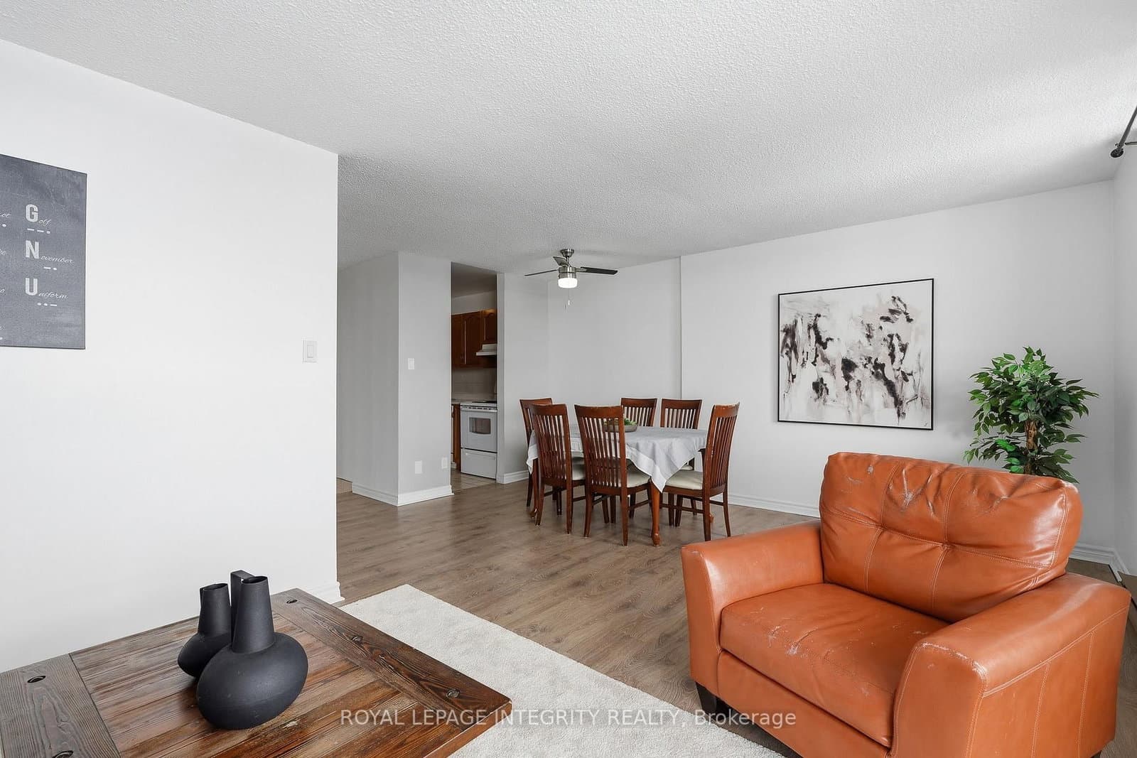 1110 - 2000 Jasmine Crescent, Ottawa, ON — photo 7