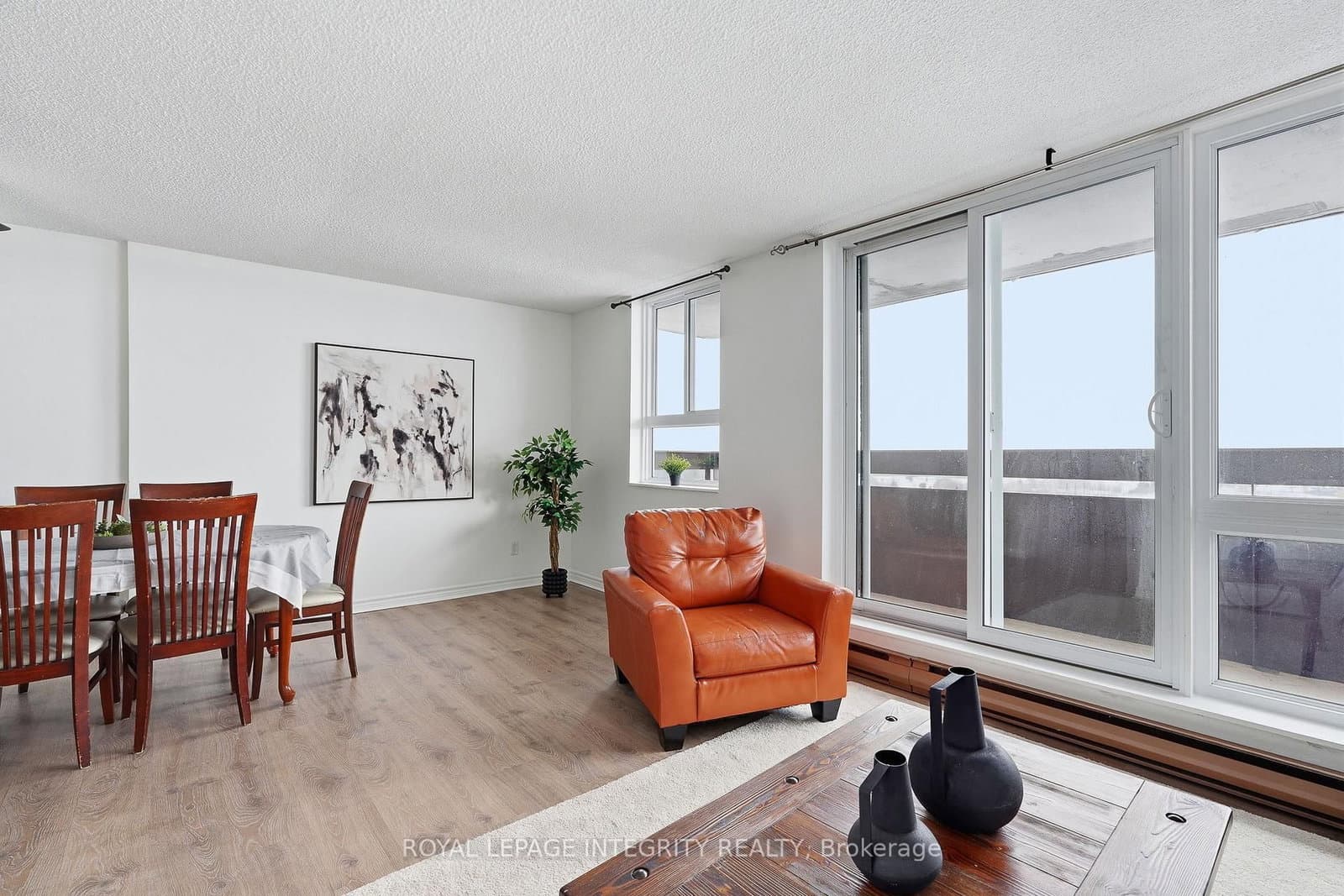 1110 - 2000 Jasmine Crescent, Ottawa, ON — photo 8