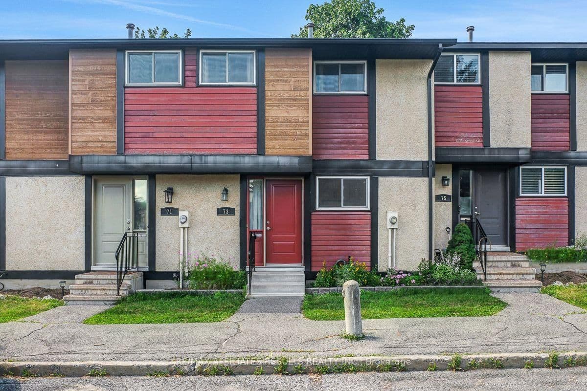 94 - 73 McClintock Way, Kanata, ON — photo 1
