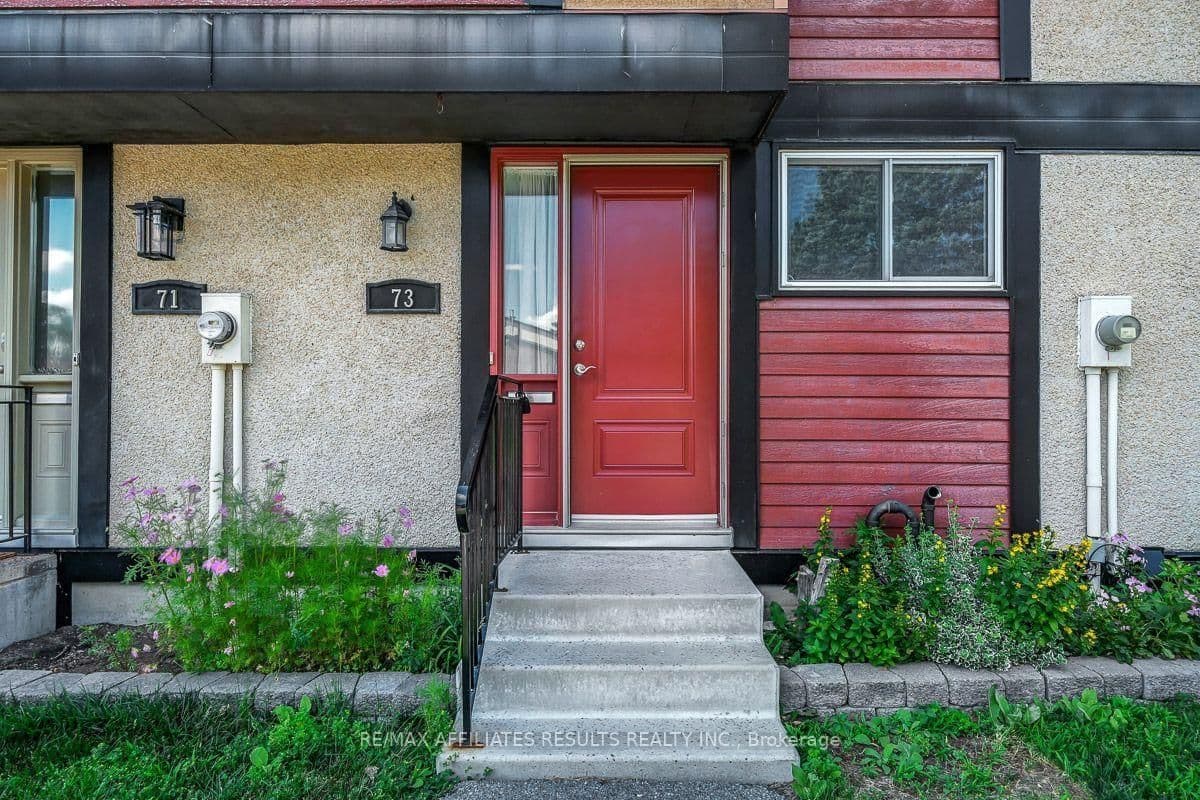 94 - 73 McClintock Way, Kanata, ON — photo 2