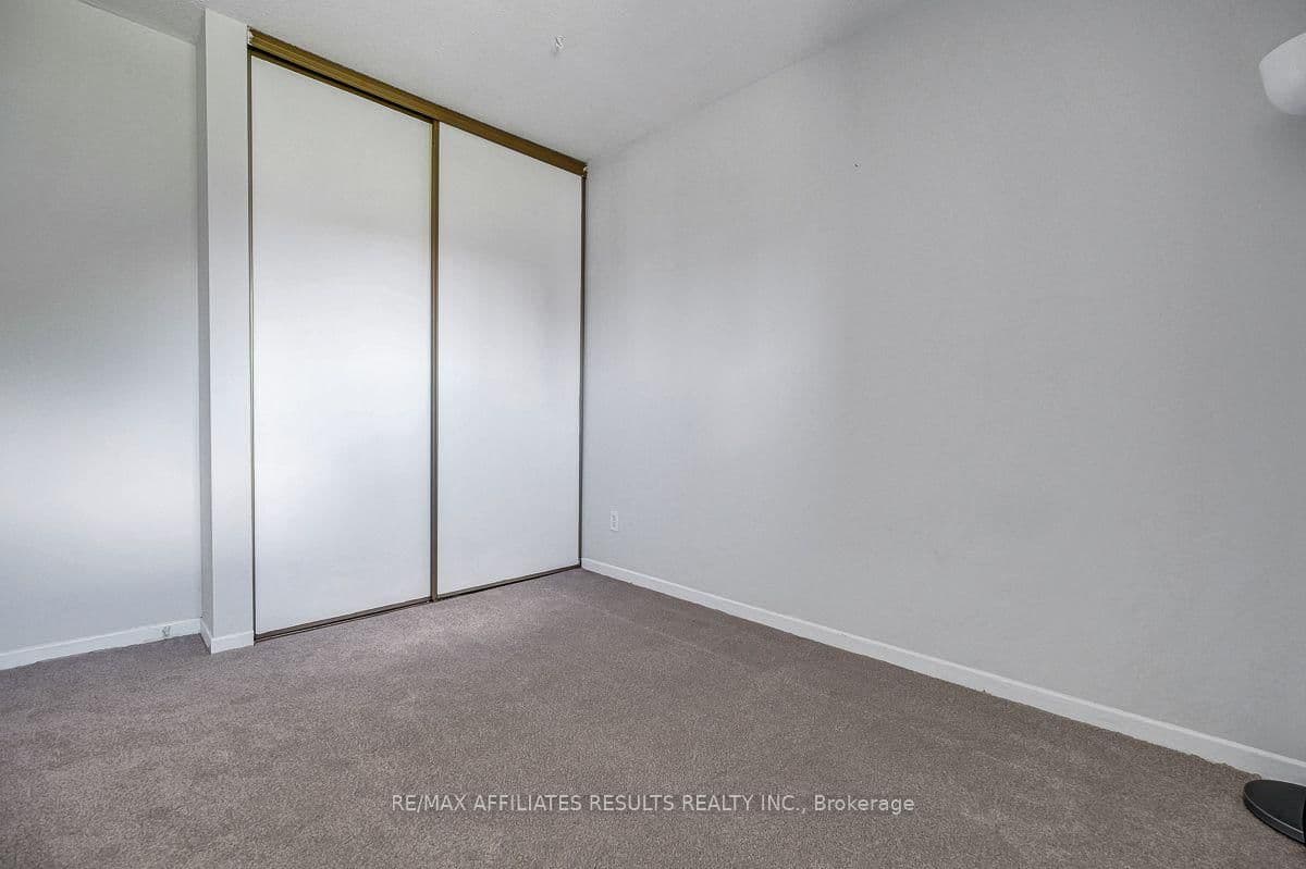 94 - 73 McClintock Way, Kanata, ON — photo 25