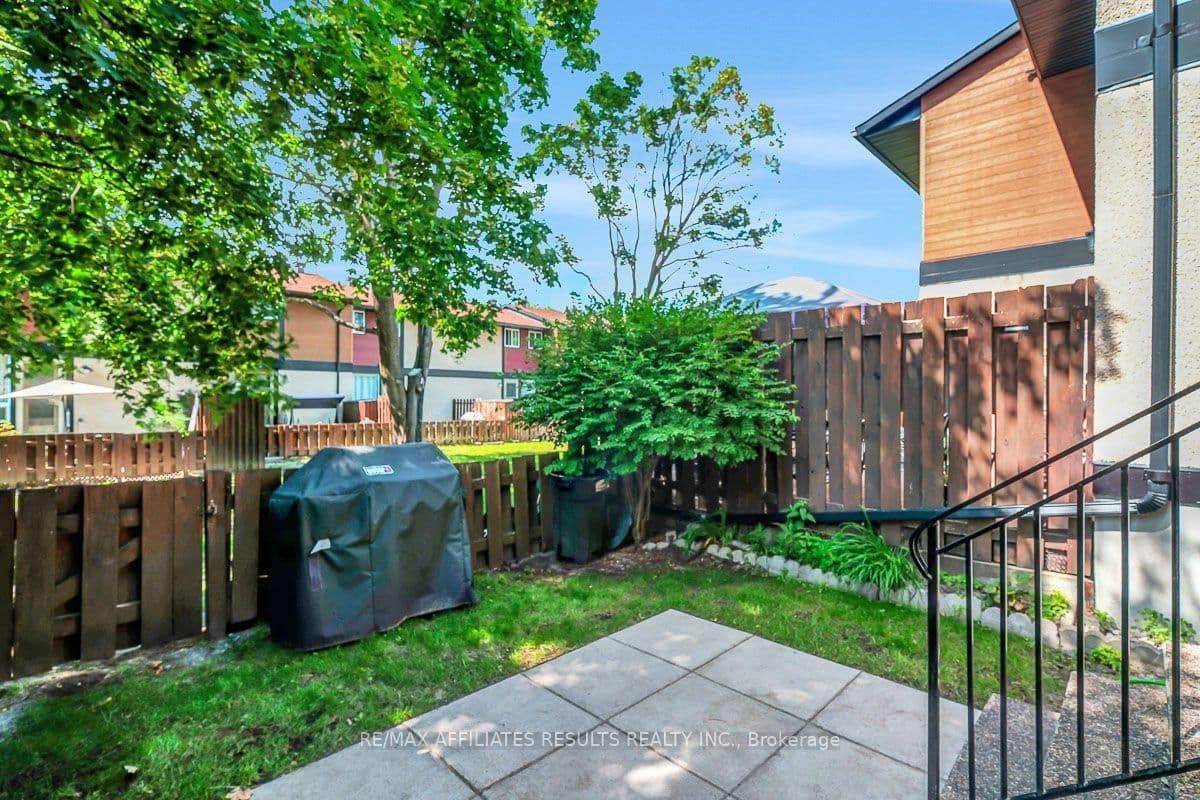 94 - 73 McClintock Way, Kanata, ON — photo 32