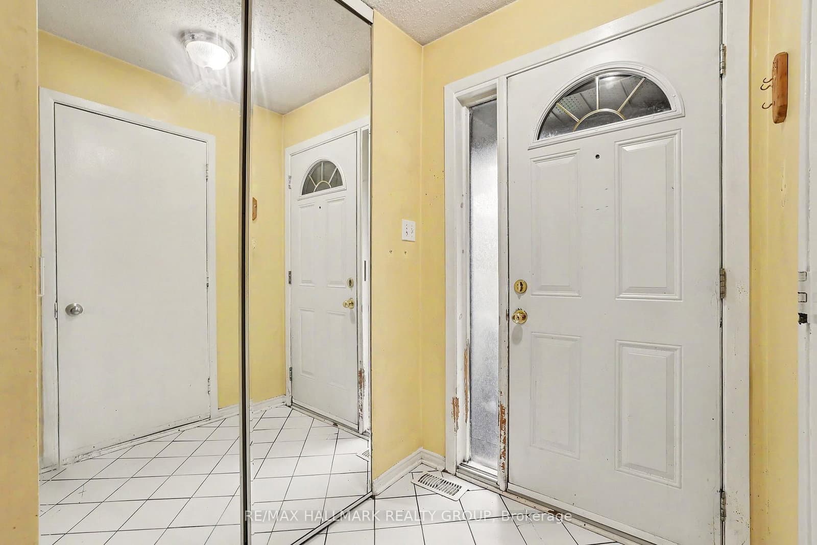 277 Pickford Drive, Kanata, ON — photo 3