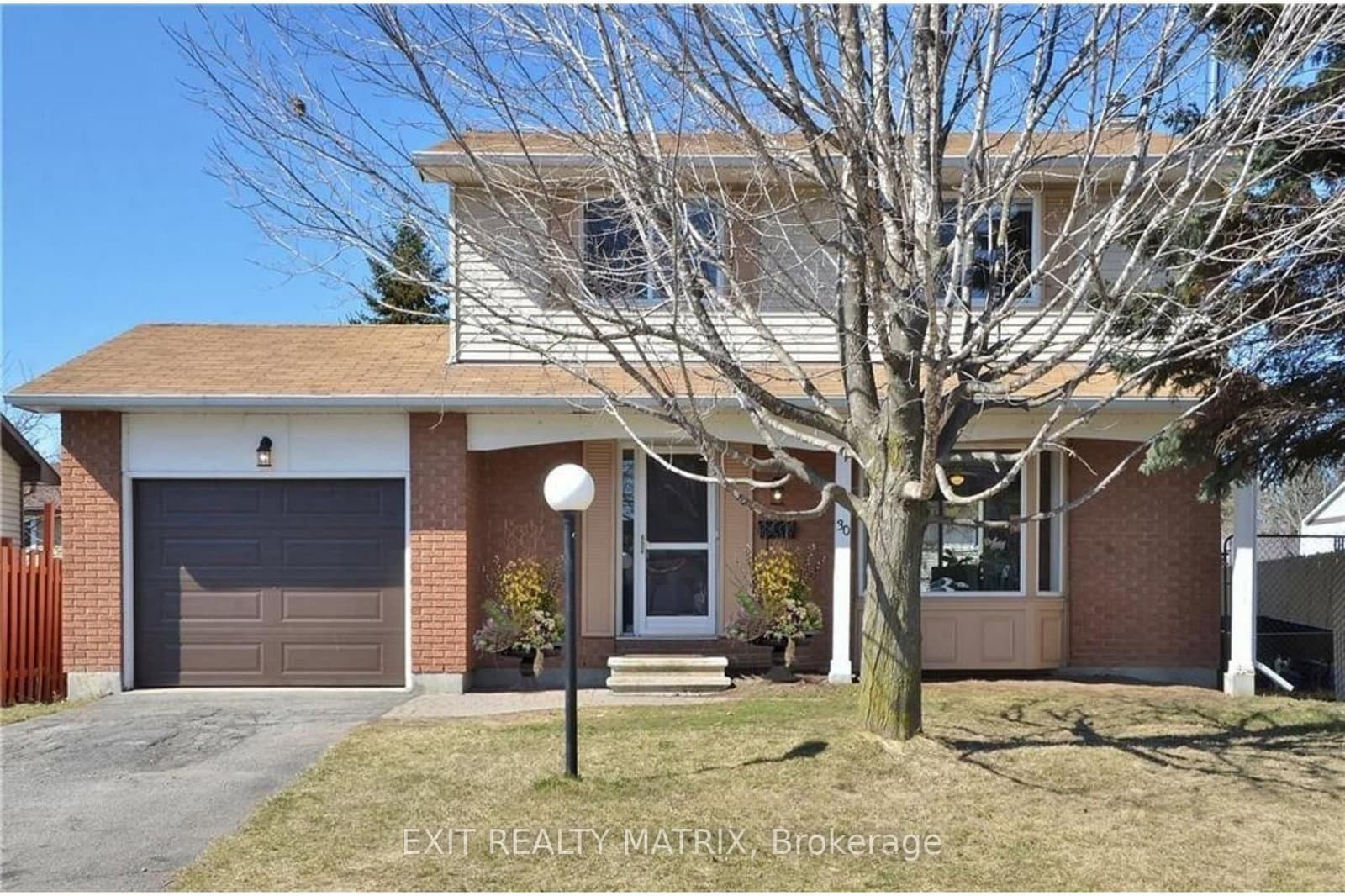 30 Bartley Crescent, Ottawa, ON — photo 2