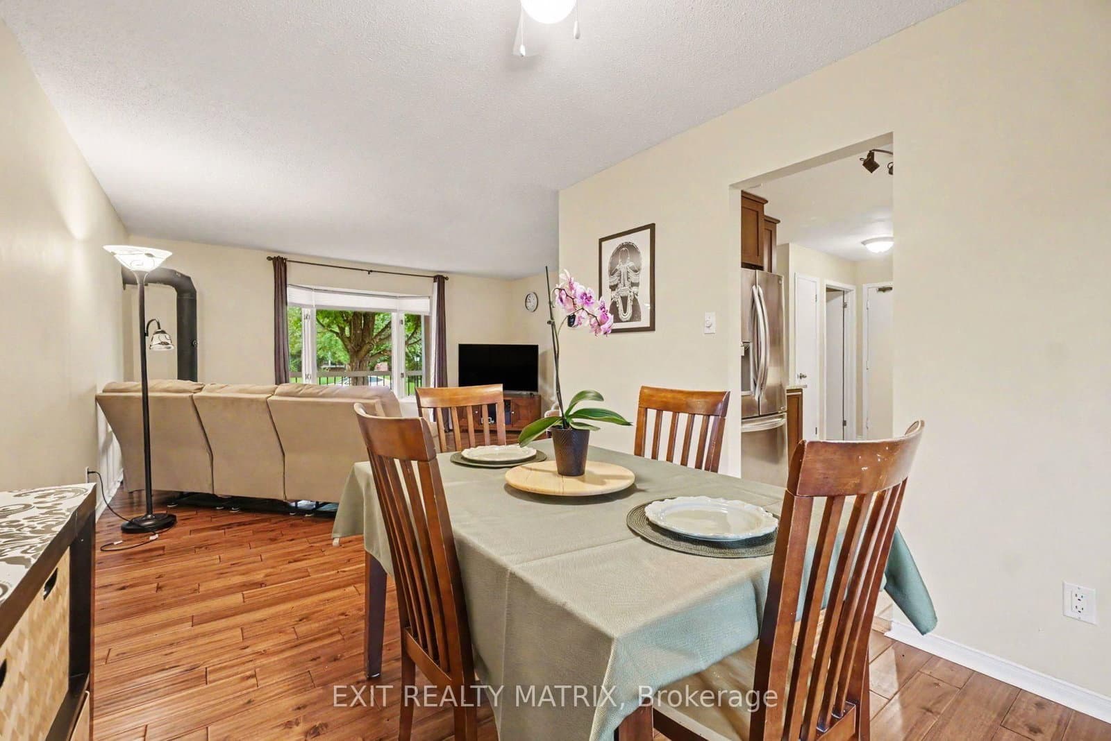 30 Bartley Crescent, Ottawa, ON — photo 9
