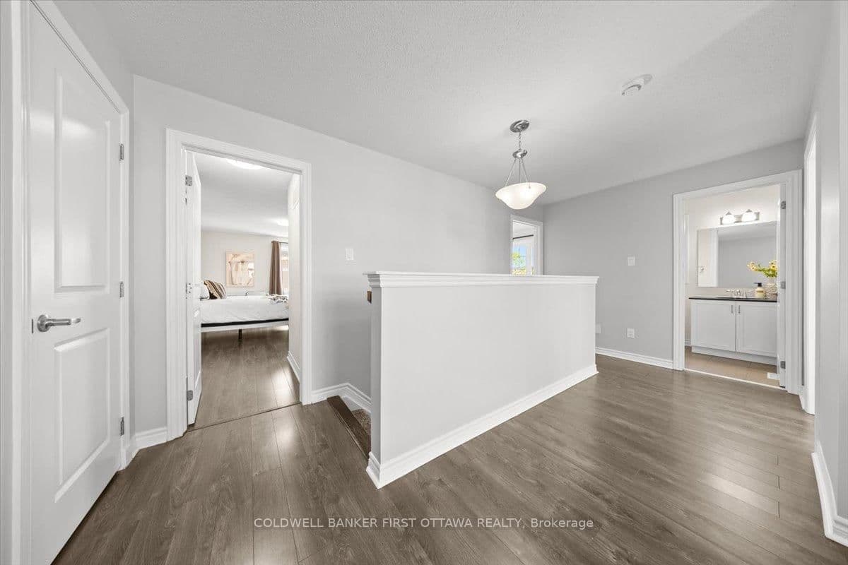 619 DUNDONALD Drive, Ottawa, ON — photo 11