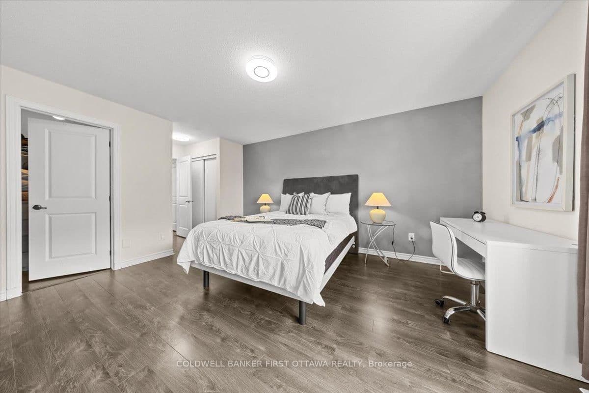 619 DUNDONALD Drive, Ottawa, ON — photo 13