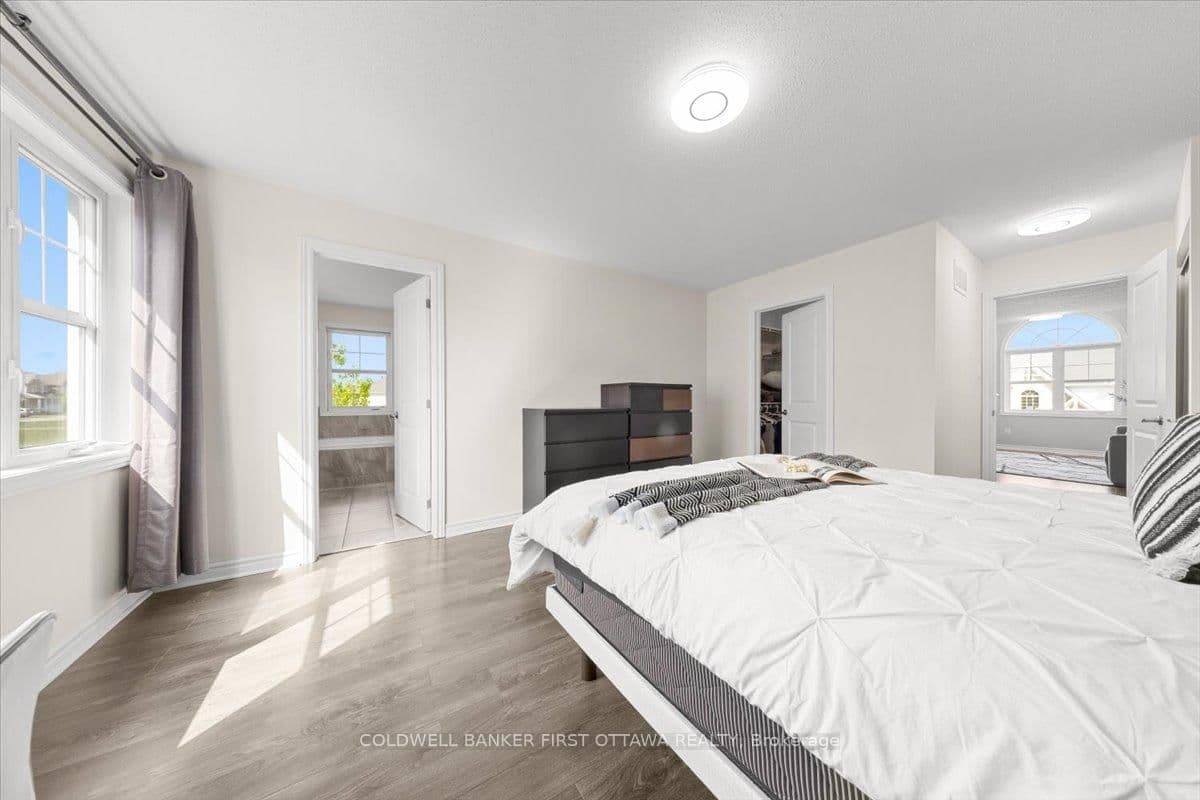619 DUNDONALD Drive, Ottawa, ON — photo 14