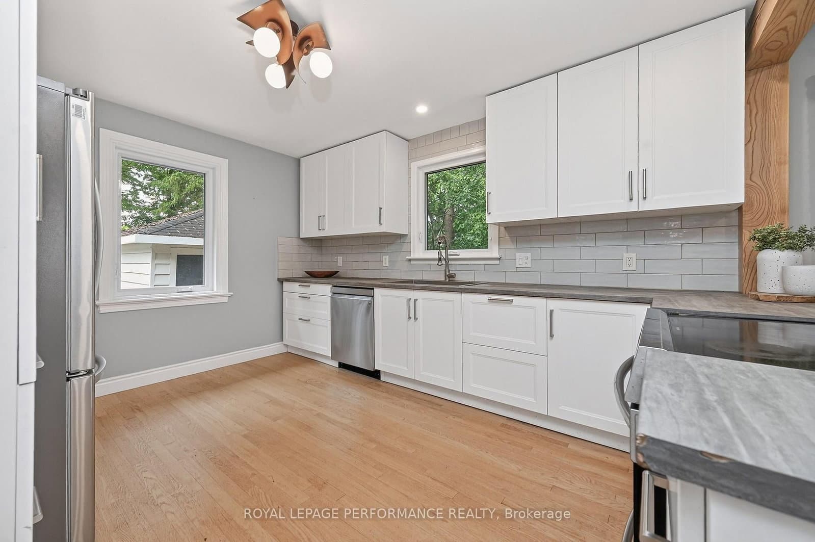 140 Begonia Avenue, Ottawa, ON — photo 10