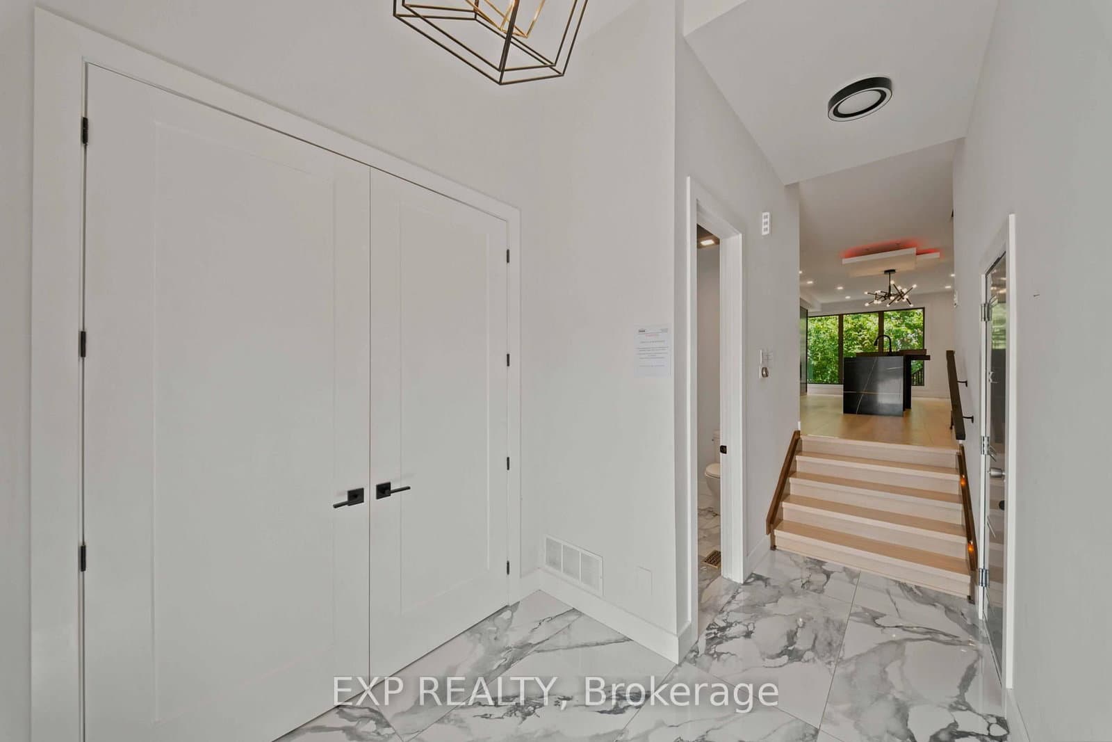 B - 375 Madison Avenue, Ottawa, ON — photo 3
