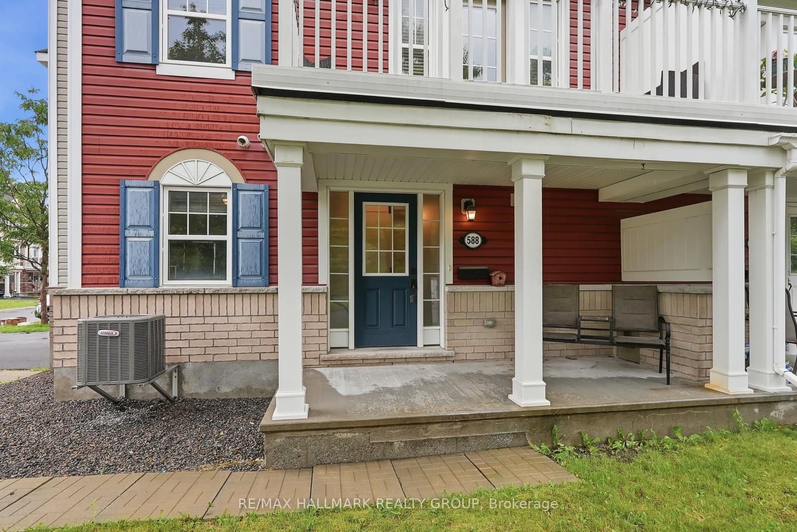 588 Foxlight Circle, Ottawa, ON — photo 2