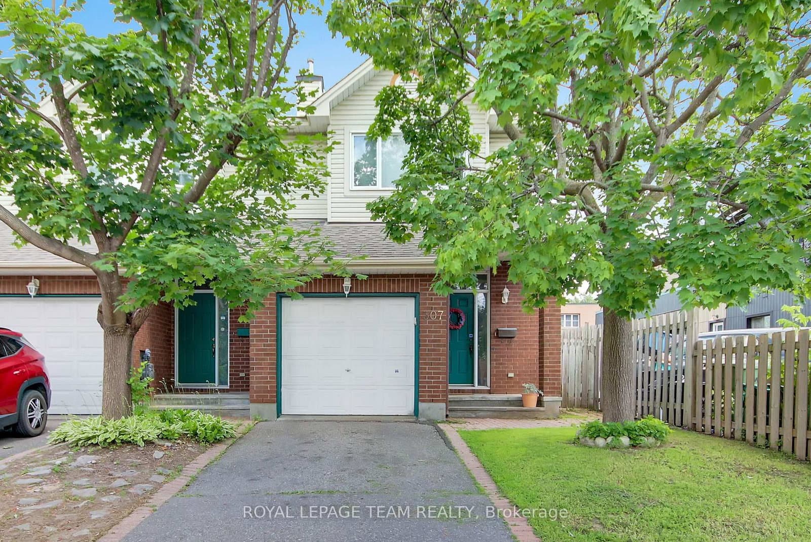 307 Cyr Avenue, Ottawa, ON — photo 1